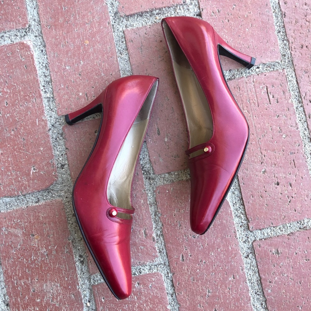 St. John Pointy Toe Heels Dark Red
